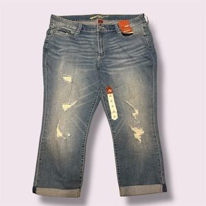 Women’s cropped jeans size 19